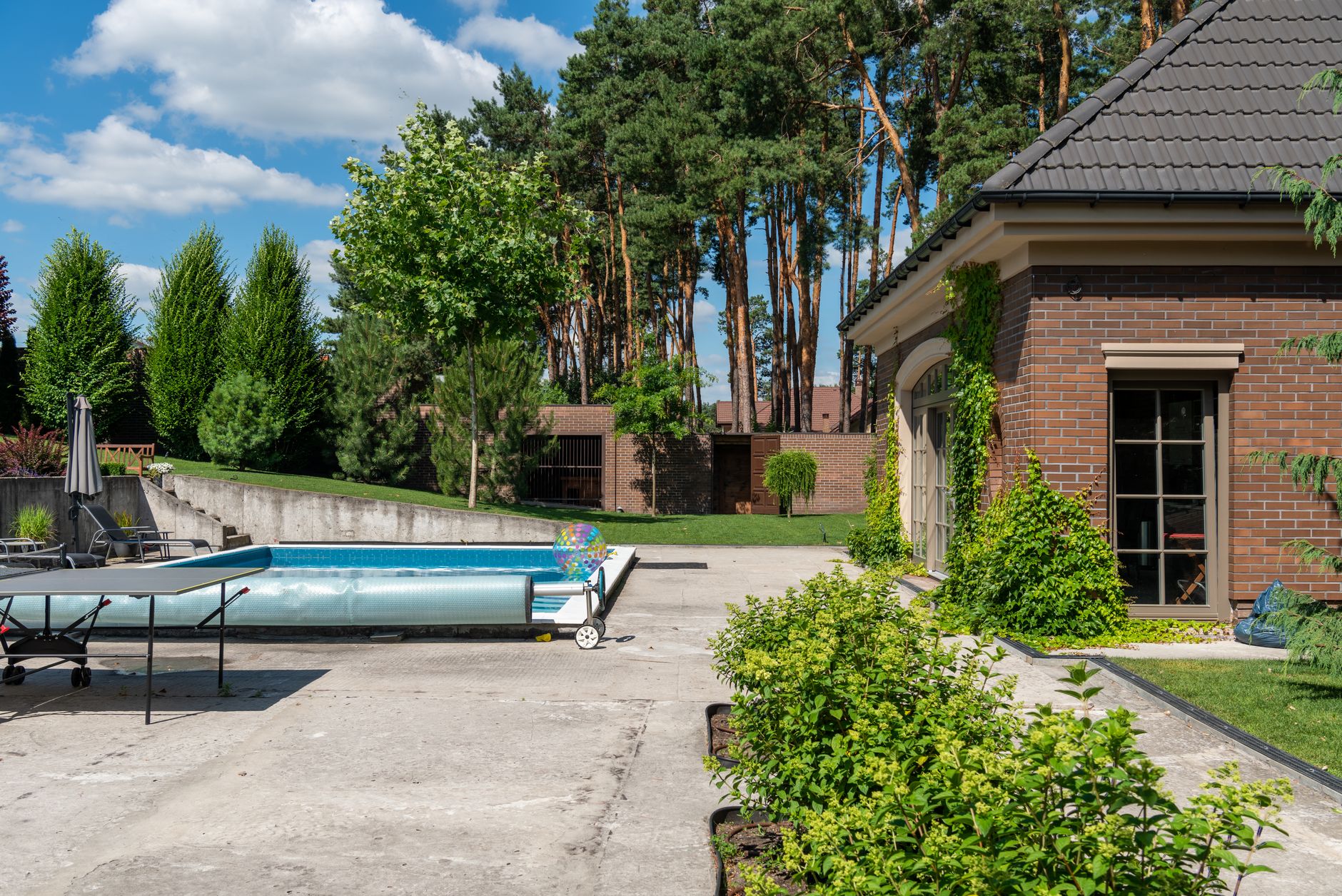SJS Landscaping Limited, landscaper services covering Willenhall Landscaper services in Willenhall, SJS Landscaping Limited