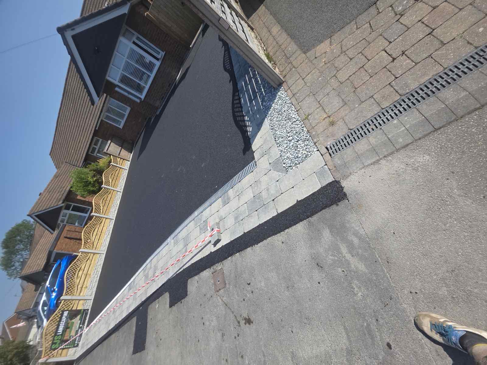 Tarmac & Block Driveway - Great Wryley